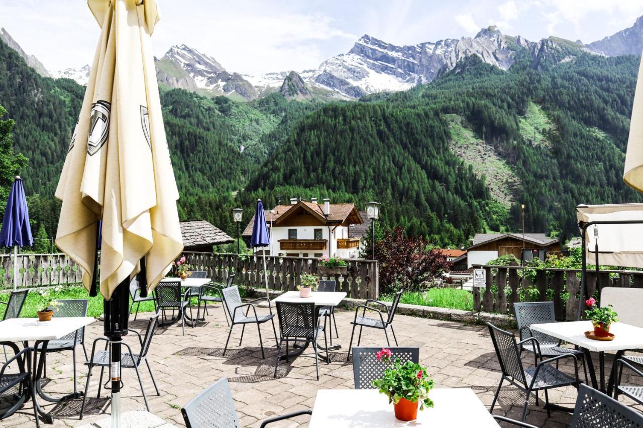 Gasthof Albergo Neuwirt Val di Vizze Ngoại thất bức ảnh